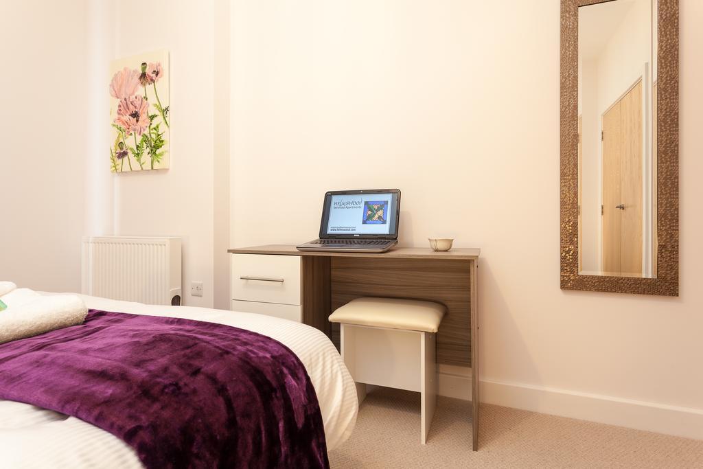Self-Contained Town Centre One Bedroom Apartments By Helmswood Serviced Apartments Redhill  Ngoại thất bức ảnh